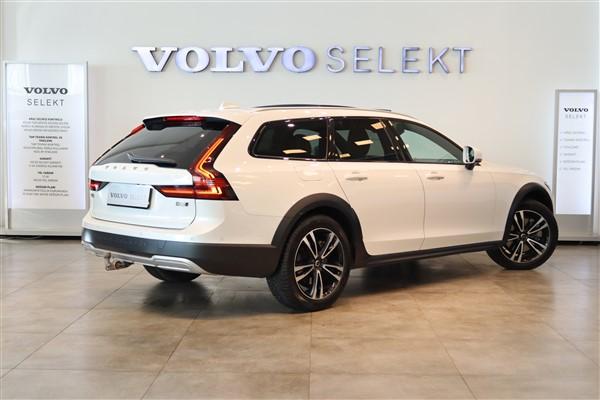 Volvo  Cross Country, B5 AWD, Plus, Bright