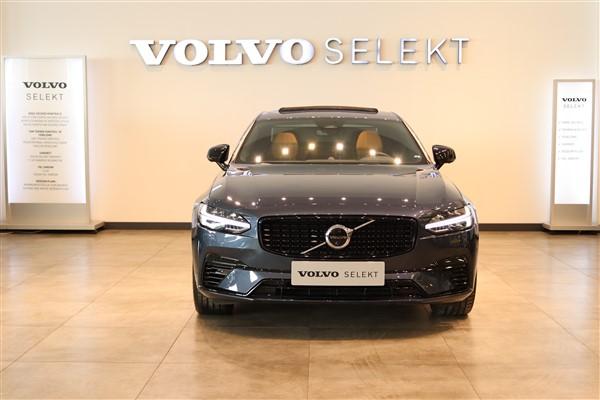 Volvo  Recharge, T8 AWD, Plus, Dark